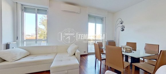 4 rooms Penthouse in Legnano, Italy No. 70750 8