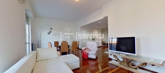 4 rooms Penthouse in Legnano, Italy No. 70750 9