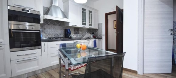 Apartamento de 4 dormitorios en San Giovanni la Punta, Italy No. 331559 2