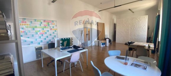 Oficina de 2 habitaciónes en Gallarate, Italy No. 58073 3