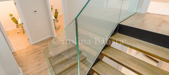 Apartamento de 3 dormitorios en Gràcia, Spain No. 134771 8