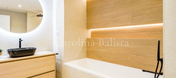 Apartamento de 3 dormitorios en Gràcia, Spain No. 134771 10