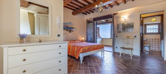 4 rooms Apartment in Castiglione del Lago, Italy No. 132353 9