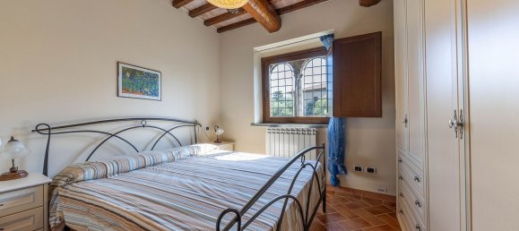 4 rooms Apartment in Castiglione del Lago, Italy No. 132353 6