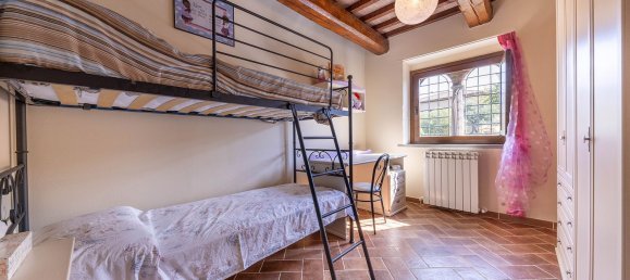 4 rooms Apartment in Castiglione del Lago, Italy No. 132353 7
