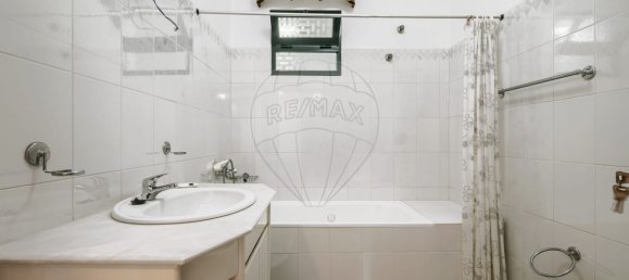 9 bedrooms Building in Santa Cruz, Portugal No. 136646 6