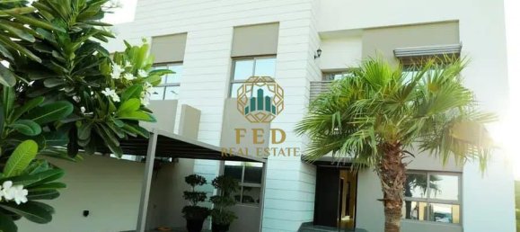 3 bedrooms Villa in Sharjah, UAE No. 8211 20