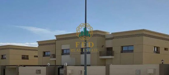 3 bedrooms Villa in Sharjah, UAE No. 8211 10