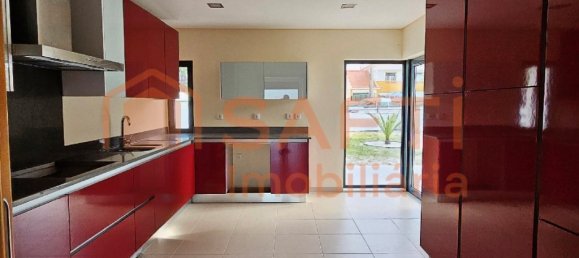 4 bedrooms House in Torres Vedras, Portugal No. 121199 11