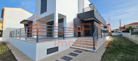 4 bedrooms House in Torres Vedras, Portugal No. 121199 6