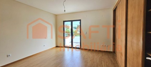 4 bedrooms House in Torres Vedras, Portugal No. 121199 18