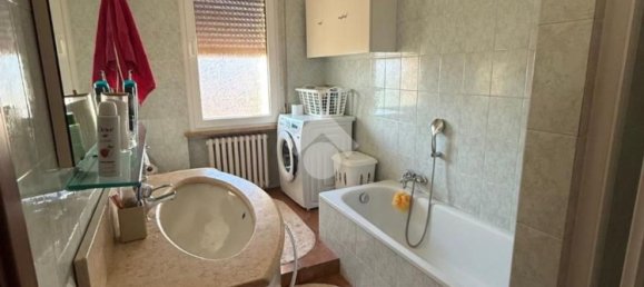 3 Schlafzimmer Wohnung in Bovolone, Italy, Nr. 370377 13