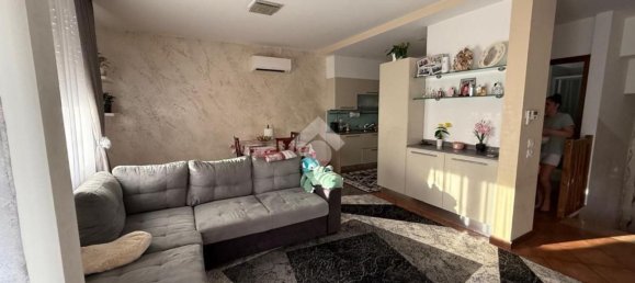 3 Schlafzimmer Wohnung in Bovolone, Italy, Nr. 370377 6