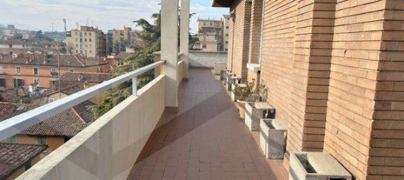 3 bedrooms Penthouse in Bologna, Italy No. 27559 6