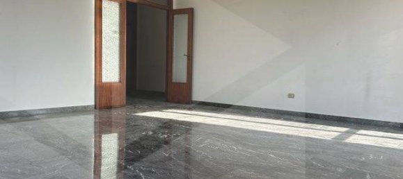 3 bedrooms Penthouse in Bologna, Italy No. 27559 10