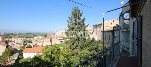 Дом с 5 комнатами в Фермо, Италия № 312575 4