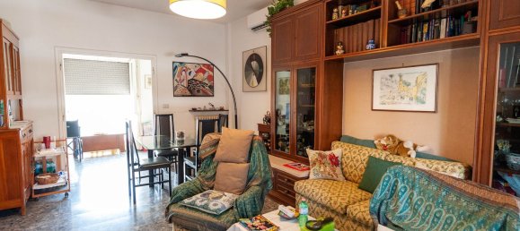 4 rooms Apartment in Rome, Italy No. 294533 6