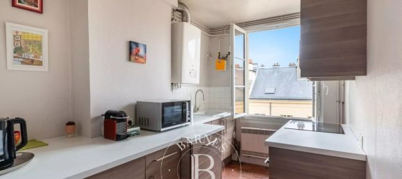 2 bedrooms Apartment in Versailles, France No. 168092 5