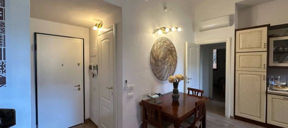 2 bedrooms Apartment in Florence, Italy No. 45457 11