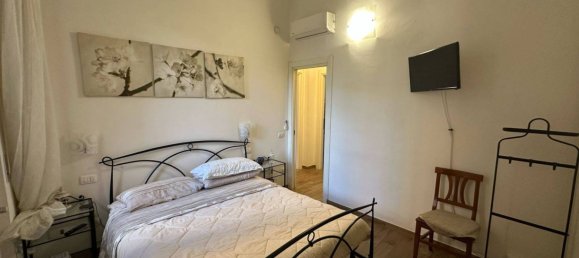 2 bedrooms Apartment in Florence, Italy No. 45457 14