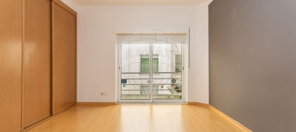 4 Schlafzimmer Haus in Pinhal Novo, Portugal, Nr. 179947 28