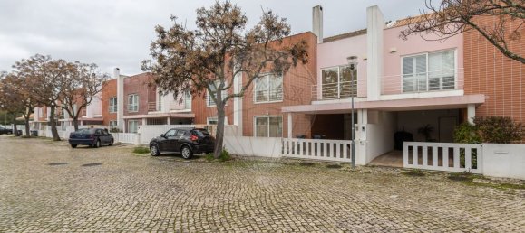 4 Schlafzimmer Haus in Pinhal Novo, Portugal, Nr. 179947 2