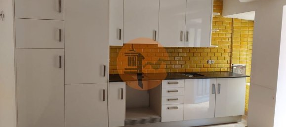 Здание 180м² в Лиссабон, Португалия № 128889 22