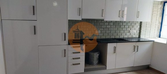 Здание 180м² в Лиссабон, Португалия № 128889 14