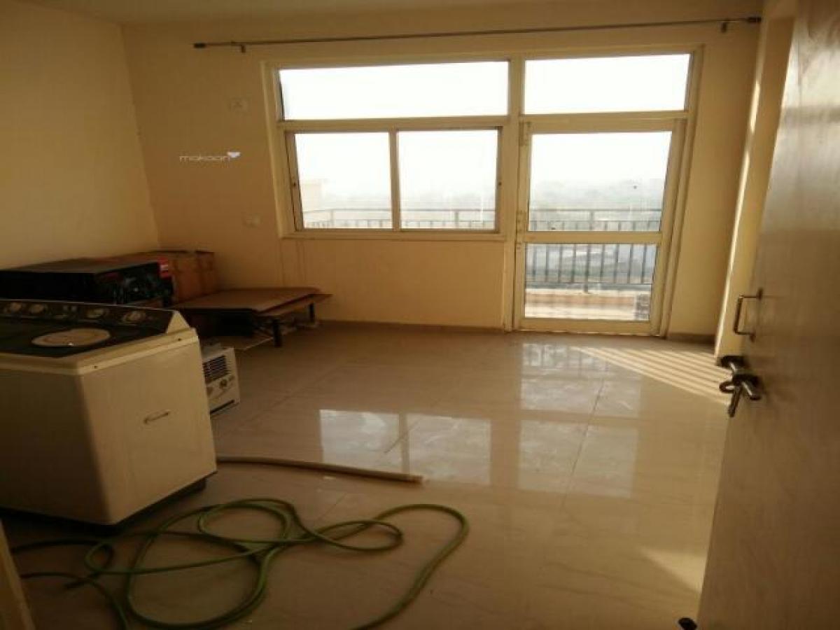 2 bedrooms House in Faridabad, India No. 17346