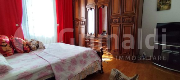 2 Schlafzimmer Wohnung in Milan, Italy, Nr. 351651 23