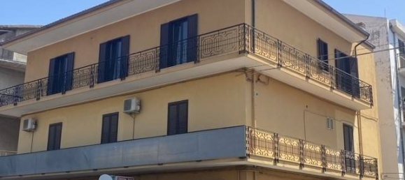 3 bedrooms Apartment in Cirò Marina, Italy No. 180156 2