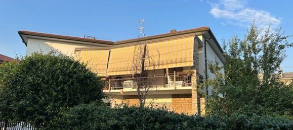 Apartamento de 3 divisões em Seriate, Italy N.º 274279 3