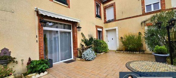 14 chambres Villa à Eure-et-Loir, France No. 49857 9