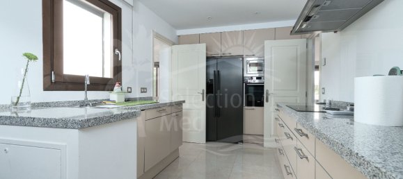 4 bedrooms Townhouse in El Paraiso, Spain No. 105915 13