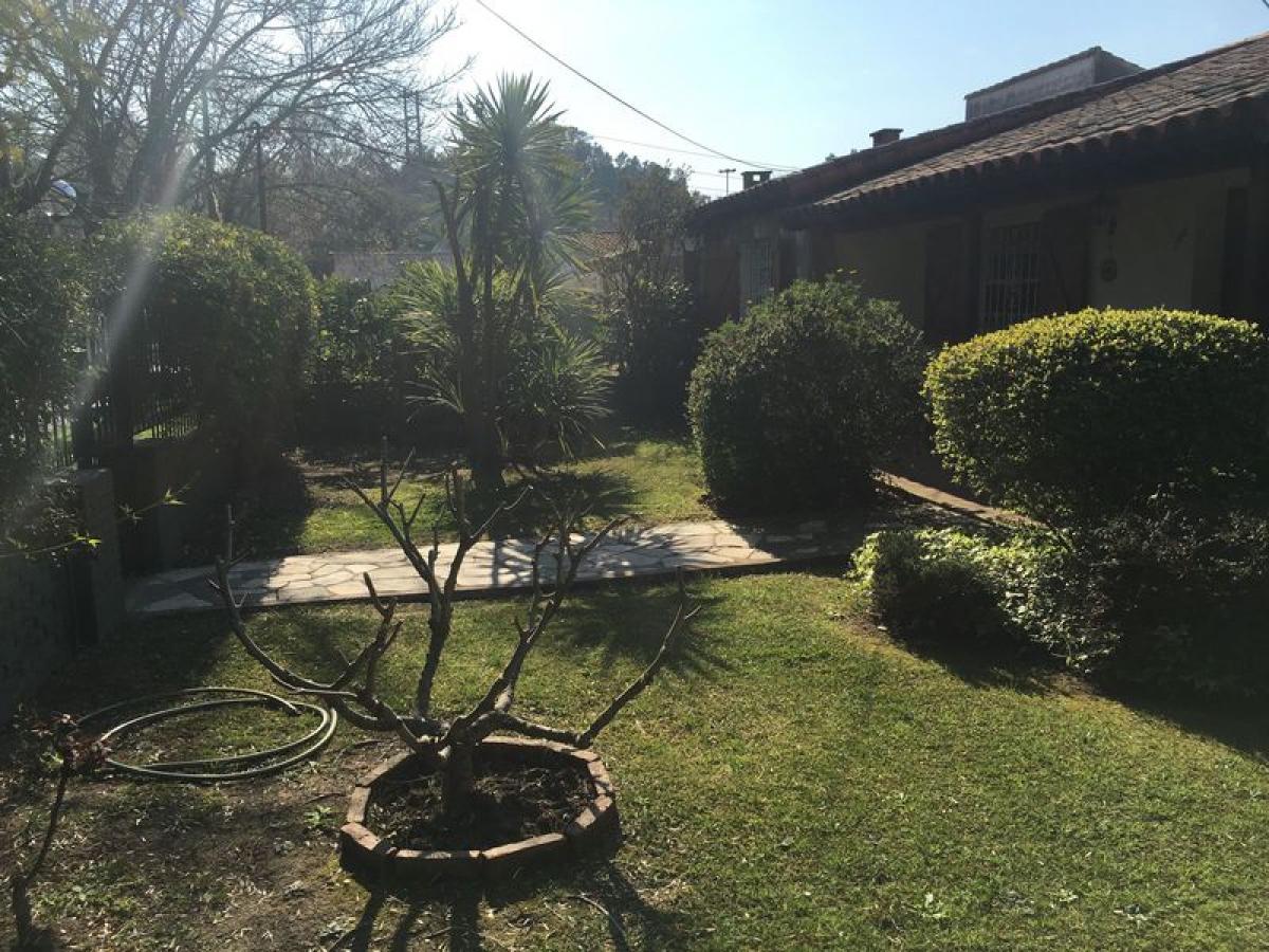 Дом с 3 спальнями в Эсейса, Аргентина № 6022