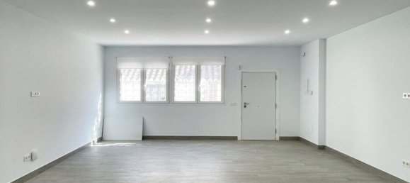 3 bedrooms Apartment in Fuengirola, Spain No. 185274 3