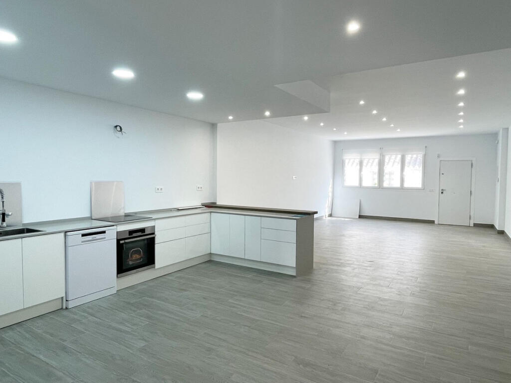 3 bedrooms Apartment in Fuengirola, Spain No. 185274