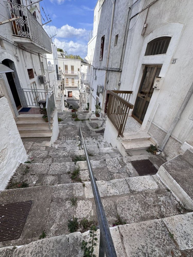 2 rooms House in Ostuni, Italy No. 290083