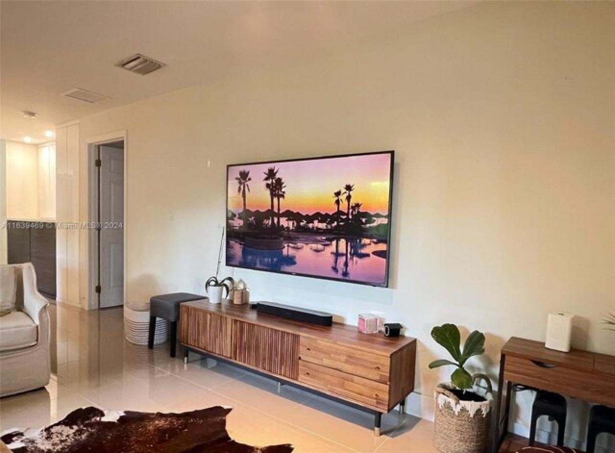 4 bedrooms House in Miami, USA No. 253338