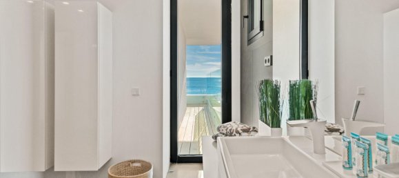 6 bedrooms Villa in Marbella, Spain No. 95282 28