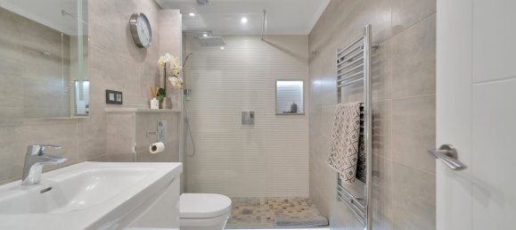 2 bedrooms Apartment in Benahavis, Spain No. 179342 6