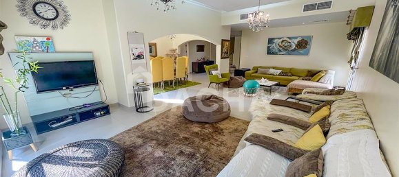 5 bedrooms Villa in Meadows, UAE No. 27933 2