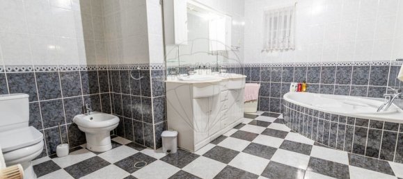 3 bedrooms House in Moledo, Portugal No. 165049 12