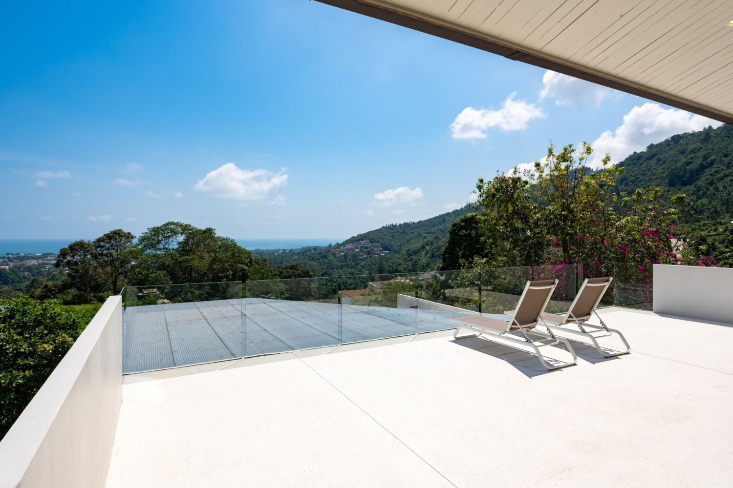 4 bedrooms House in Ko Samui, Thailand No. 27238