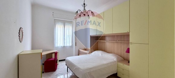Apartamento T4 em Genoa, Italy N.º 335537 11