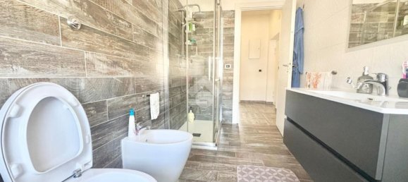 3غرفة شقة في Naples, Italy رقم 258644 3