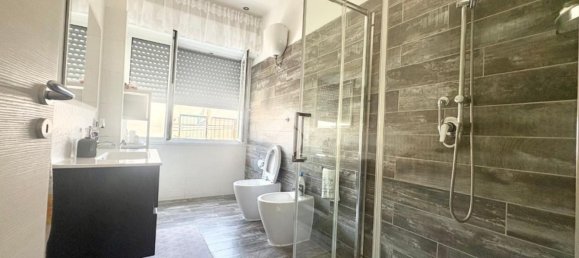 3غرفة شقة في Naples, Italy رقم 258644 18