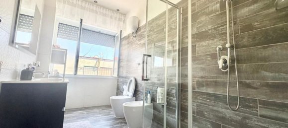 3غرفة شقة في Naples, Italy رقم 258644 5