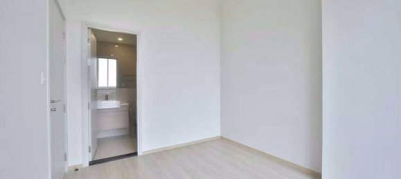 Apartamento com 1 quarto em condomínio em Huai Khwang, Thailand N.º 9739 5