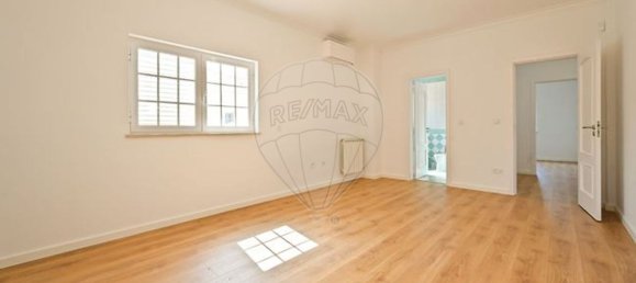 5 bedrooms House in Seixal, Portugal No. 23181 24